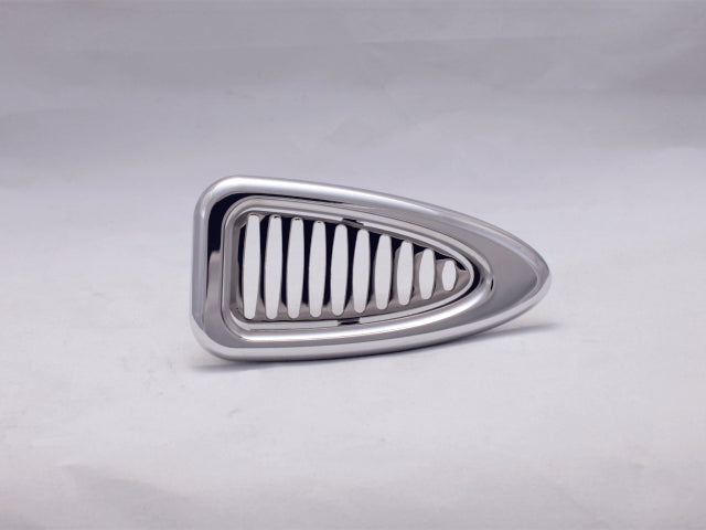 TRIANGULAR A/C VENT WITH RADIUS BEZEL
